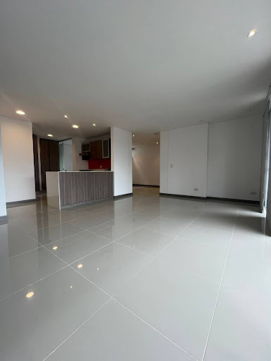 Apartamento en arriendo en Ciudad Del Río, Medellín · foto 2 de 24