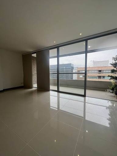 Apartamento en arriendo en Ciudad Del Río, Medellín · foto 5 de 24