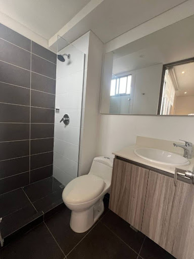 Apartamento en arriendo en Ciudad Del Río, Medellín · foto 23 de 24