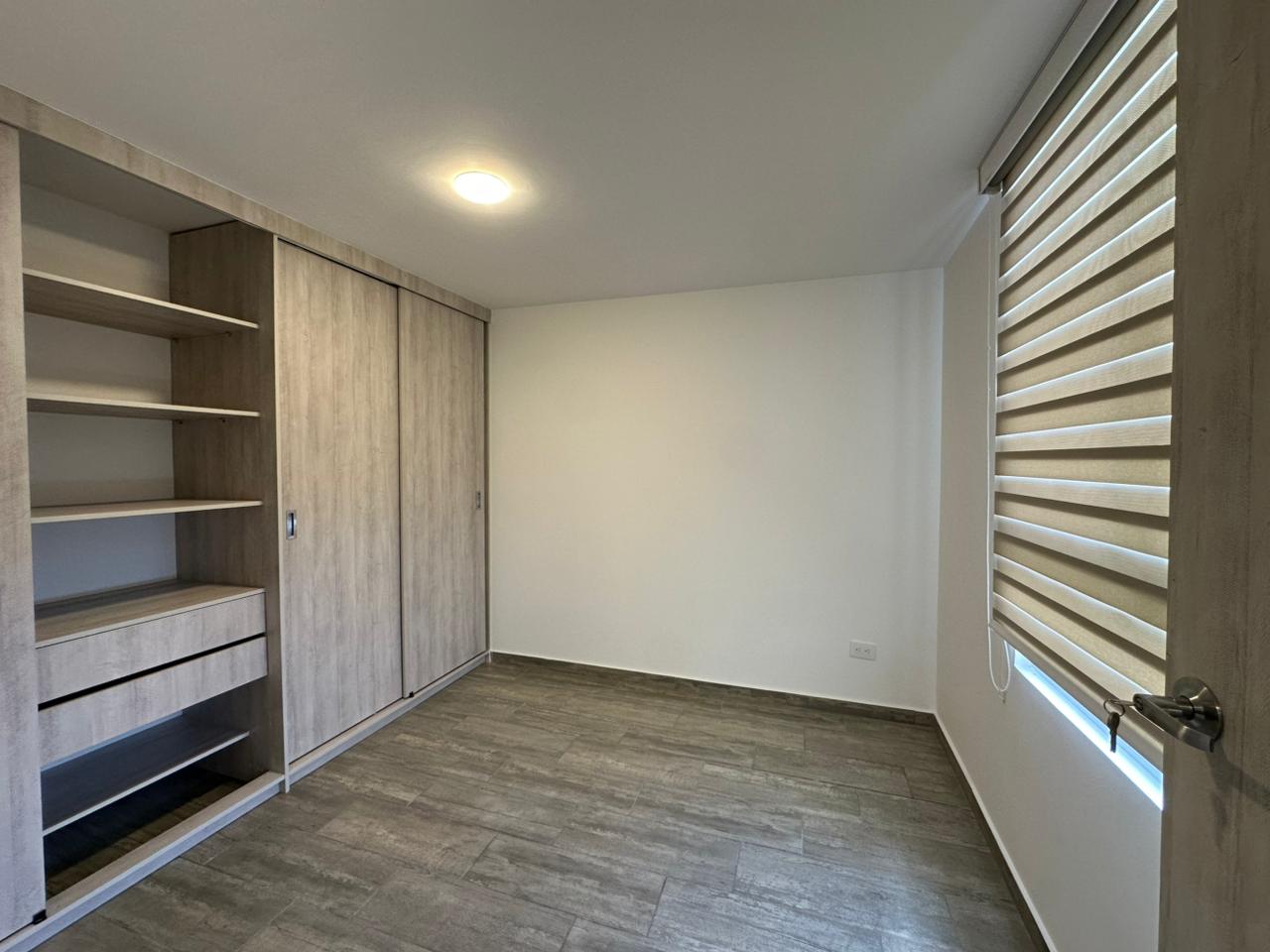 Apartamento en venta en Los Alcazares, Manizales · foto 9 de 12