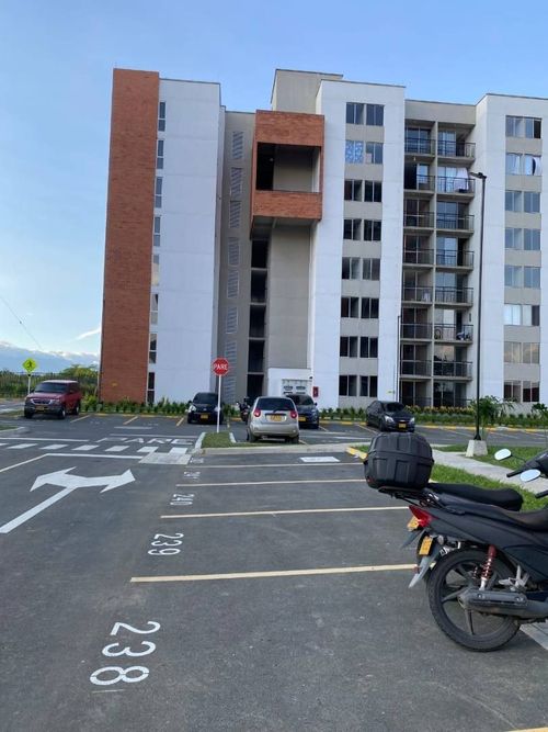 Apartamento de 2 alcobas en venta en Bochalema, Cali, 61 m² · foto 13 de 20
