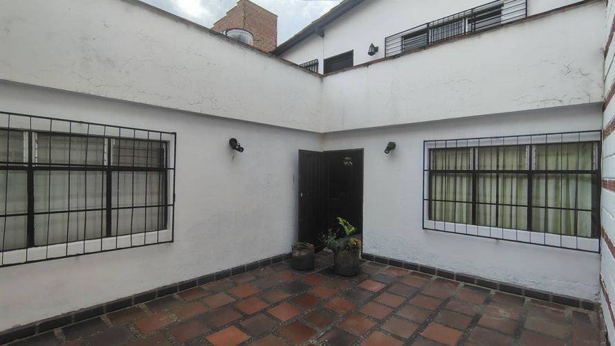 Casa de 5 alcobas en venta en Simon Bolivar, Medellín, 300 m² · foto 13 de 24