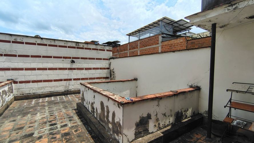 Casa de 5 alcobas en venta en Simon Bolivar, Medellín, 300 m² · foto 19 de 24