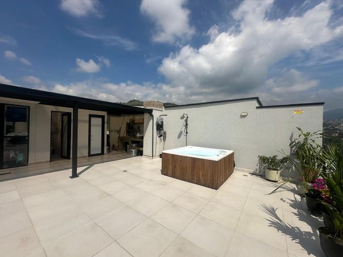 Apartamento de 2 alcobas en venta en Santa Teresita, Cali, 172 m² · foto 2 de 24