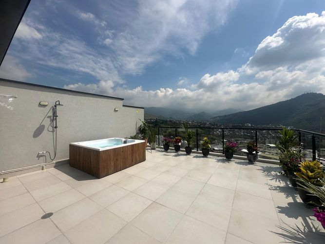 Apartamento de 2 alcobas en venta en Santa Teresita, Cali, 172 m² · foto 3 de 24