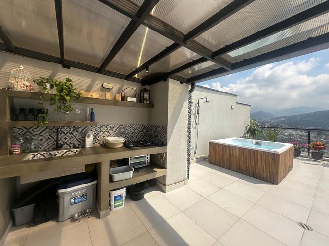 Apartamento de 2 alcobas en venta en Santa Teresita, Cali, 172 m² · foto 6 de 24