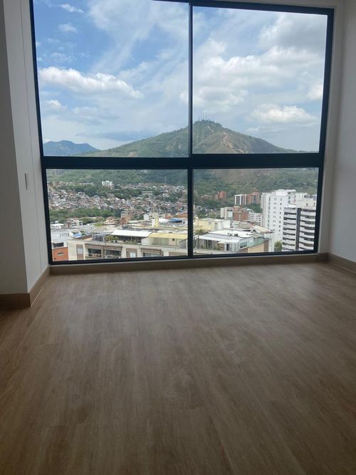 Apartamento de 2 alcobas en venta en Santa Teresita, Cali, 172 m² · foto 13 de 24