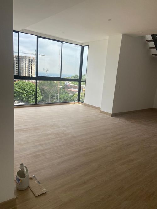 Apartamento de 2 alcobas en venta en Santa Teresita, Cali, 172 m² · foto 15 de 24