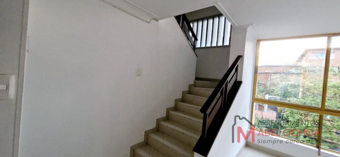 Apartamento de 4 alcobas en arriendo en La Orquidea, Envigado, 185 m² · foto 10 de 23