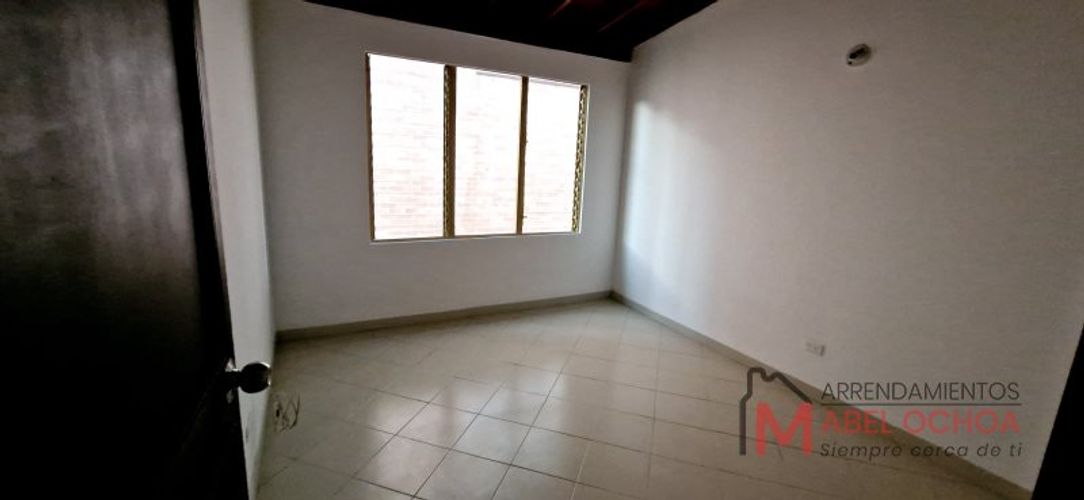 Apartamento de 4 alcobas en arriendo en La Orquidea, Envigado, 185 m² · foto 15 de 23