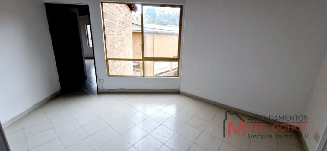 Apartamento de 4 alcobas en arriendo en La Orquidea, Envigado, 185 m² · foto 19 de 23