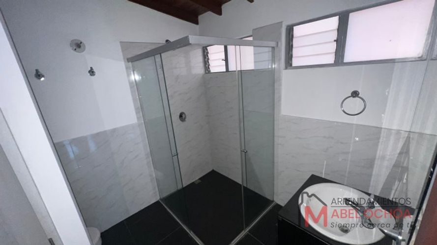 Apartamento de 4 alcobas en arriendo en La Orquidea, Envigado, 185 m² · foto 22 de 23