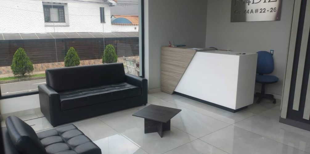 Apartamento en venta en Quinta Paredes, Bogotá, 101 m² · foto 1 de 14