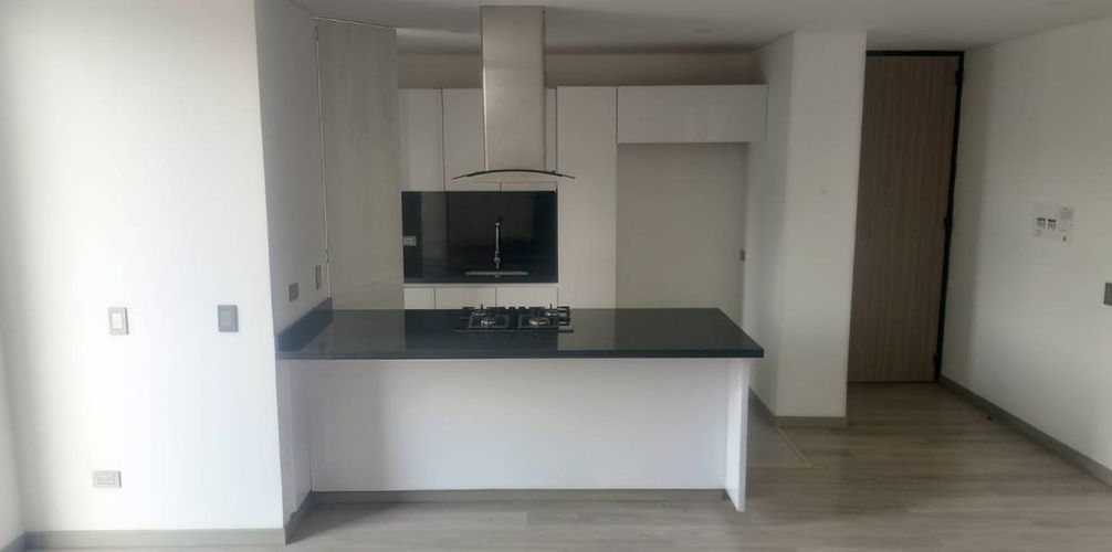 Apartamento en venta en Quinta Paredes, Bogotá, 101 m² · foto 4 de 14