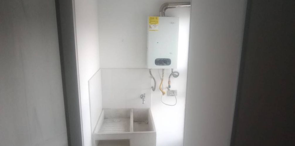 Apartamento en venta en Quinta Paredes, Bogotá, 101 m² · foto 5 de 14