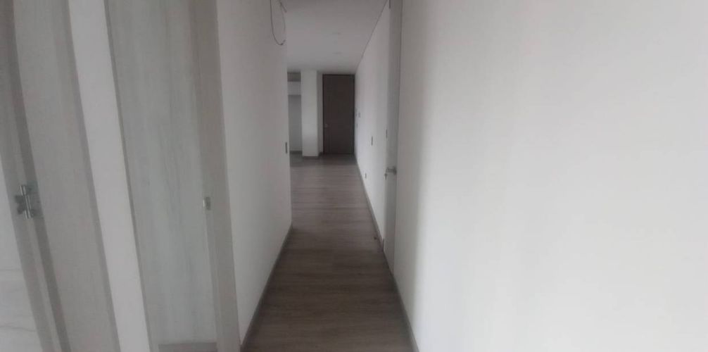 Apartamento en venta en Quinta Paredes, Bogotá, 101 m² · foto 9 de 14