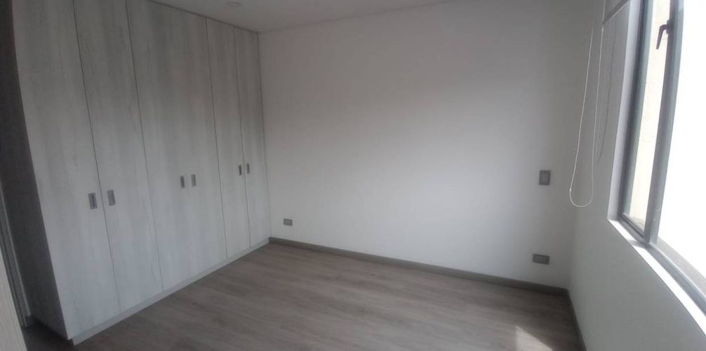Apartamento en venta en Quinta Paredes, Bogotá, 101 m² · foto 13 de 14