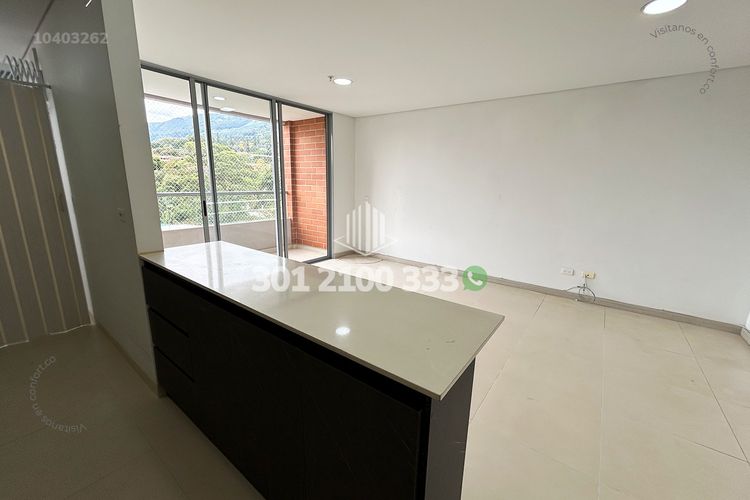 Apartamento de 3 alcobas en arriendo en Loma Del Escobero, Envigado, 89 m² · foto 8 de 24