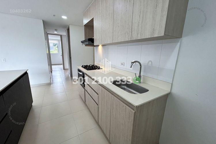 Apartamento de 3 alcobas en arriendo en Loma Del Escobero, Envigado, 89 m² · foto 9 de 24