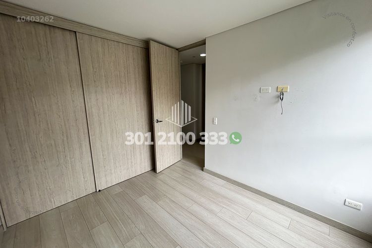 Apartamento de 3 alcobas en arriendo en Loma Del Escobero, Envigado, 89 m² · foto 11 de 24