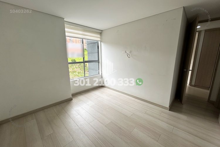 Apartamento de 3 alcobas en arriendo en Loma Del Escobero, Envigado, 89 m² · foto 20 de 24