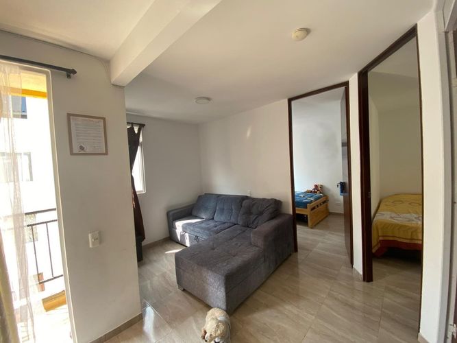 Apartamento de 2 alcobas en venta en El Carmelo, Candelaria, 51 m² · foto 2 de 20