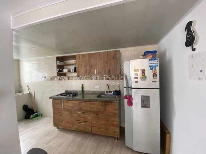 Apartamento de 2 alcobas en venta en El Carmelo, Candelaria, 51 m² · foto 4 de 20