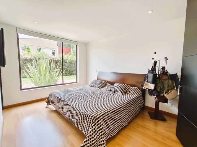 Casa de 4 alcobas en venta en Guaymaral, Bogotá, 312 m² · foto 9 de 24