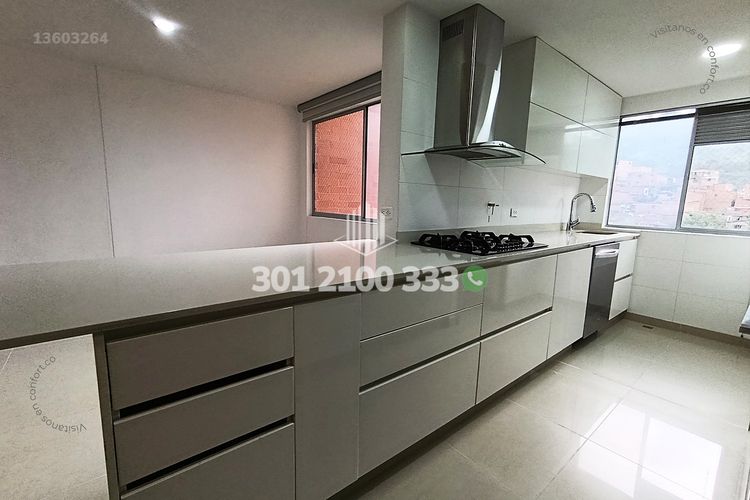 Apartamento de 3 alcobas en venta en San Jose, Sabaneta, 138 m² · foto 9 de 24
