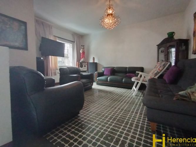 Casa de 4 alcobas en venta en Caicedo, Medellín, 300 m² · foto 5 de 24