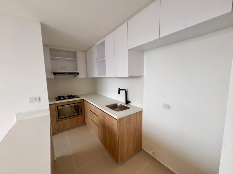 Apartamento en arriendo en La Doctora, Sabaneta · foto 2 de 12