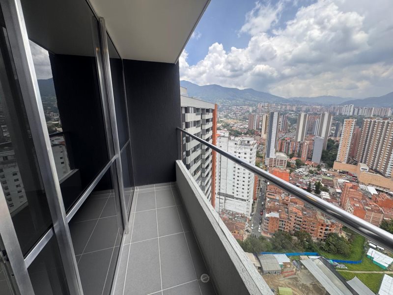 Apartamento en arriendo en La Doctora, Sabaneta · foto 4 de 12