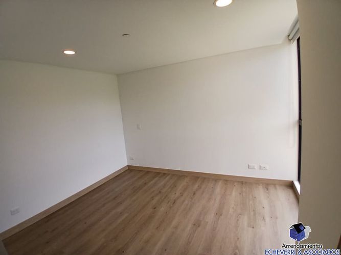 Apartamento de 2 alcobas en venta en Llano Grande, Rionegro, 95 m² · foto 7 de 13
