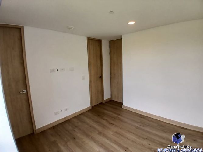 Apartamento de 2 alcobas en venta en Llano Grande, Rionegro, 95 m² · foto 8 de 13