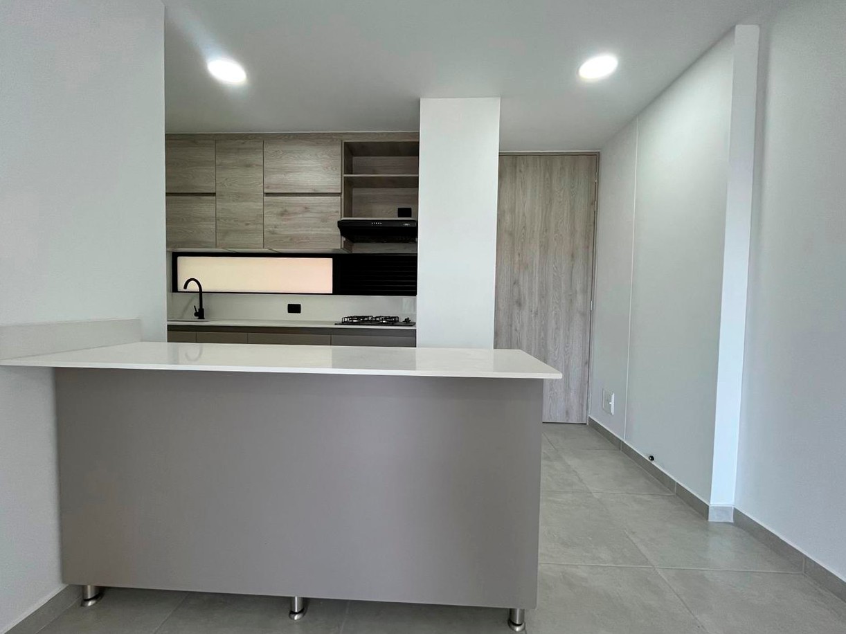 Apartamento en venta en Loma Del Chocho, Envigado · foto 5 de 20