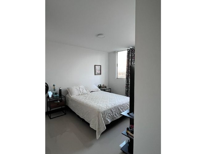 Apartamento en venta en Valle Del Lili, Cali · foto 6 de 14