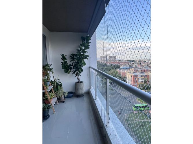 Apartamento en venta en Valle Del Lili, Cali · foto 10 de 14