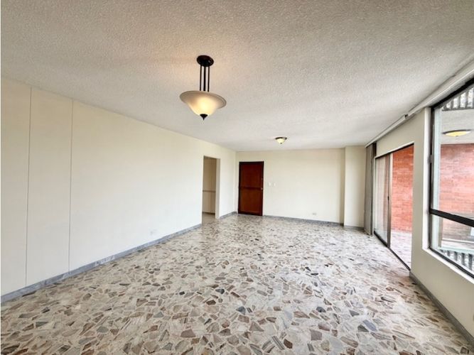 Apartamento de 3 alcobas en venta en San Vicente, Cali, 116 m² · foto 3 de 13