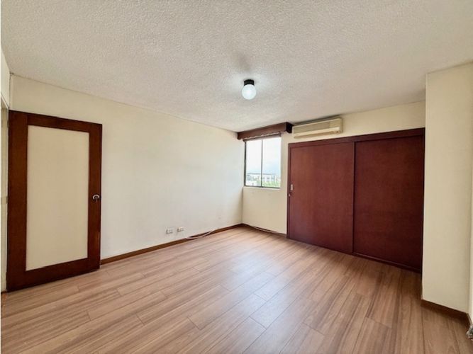 Apartamento de 3 alcobas en venta en San Vicente, Cali, 116 m² · foto 6 de 13