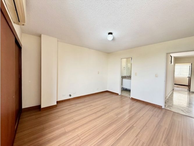 Apartamento de 3 alcobas en venta en San Vicente, Cali, 116 m² · foto 9 de 13