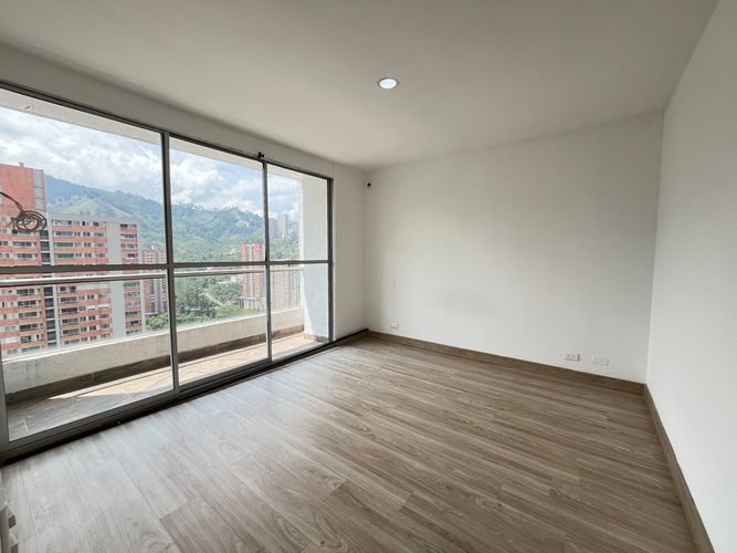 Apartamento de 4 alcobas en arriendo en Aves Maria, Sabaneta, 150 m² · foto 10 de 24