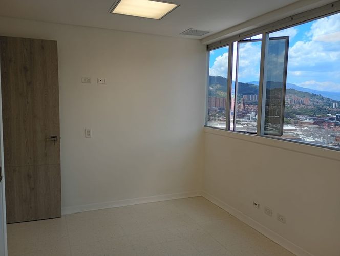 Consultorio en arriendo en Entreamigos, Sabaneta, 36 m² · foto 2 de 12