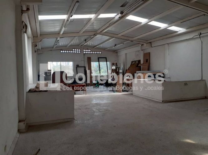 Bodega en arriendo en El Poblado, Medellín, 150 m² · foto 4 de 11
