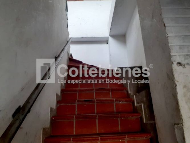 Bodega en arriendo en El Poblado, Medellín, 150 m² · foto 8 de 11