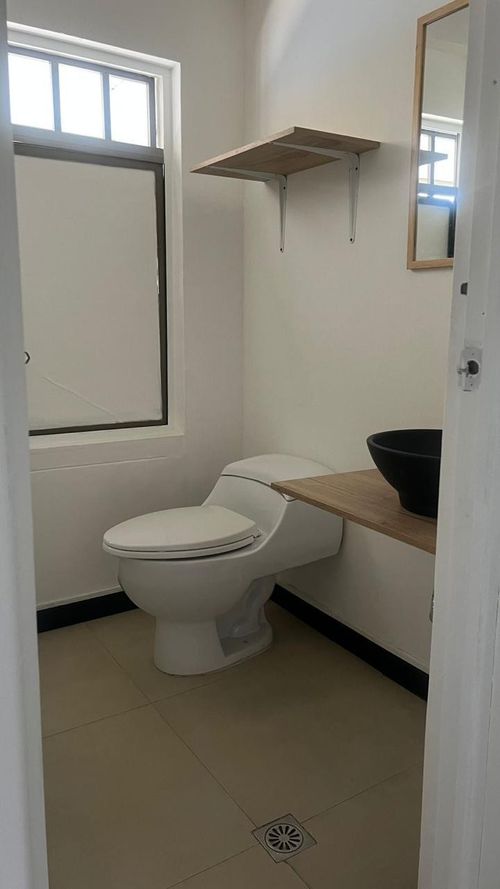 Local en arriendo en Las Lomas, Medellín, 70 m² · foto 3 de 8