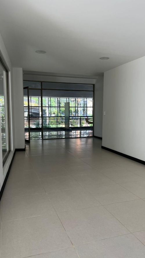 Local en arriendo en Las Lomas, Medellín, 70 m² · foto 6 de 8