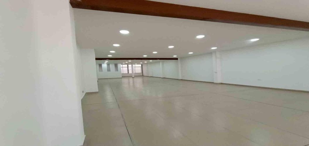 Local en arriendo en El Centro, Manizales, 180 m² · foto 3 de 14
