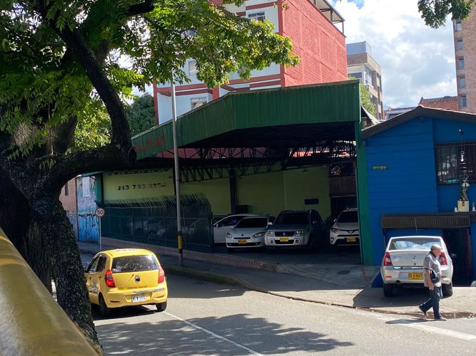 Local en arriendo en Laureles, Medellín, 400 m² · foto 5 de 8