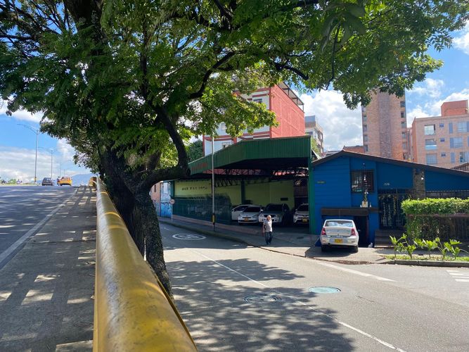 Local en arriendo en Laureles, Medellín, 400 m² · foto 8 de 8