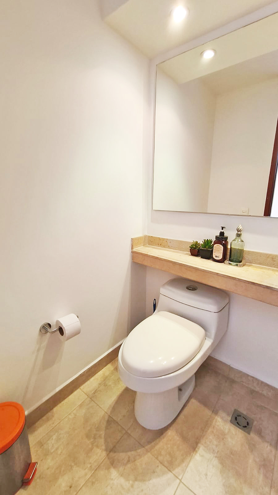 Casa en venta en Contador, Bogotá · foto 7 de 24